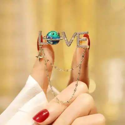Love Chain Design Brooch Hijab Safety Pin for Girls and Women